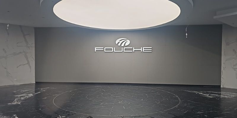 Fouche Motors turntable